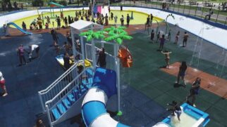 O parque aquático é voltado para crianças de 1 a 10 anos.