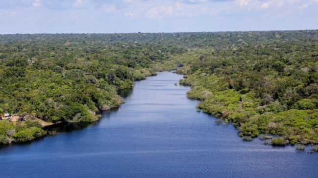 Rio, na Amazônia peruana, pode ter suas águas com temperaturas de até 99 °C