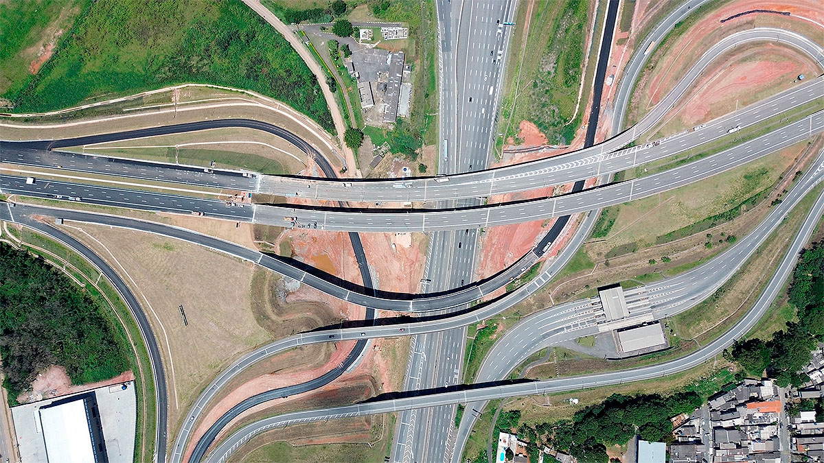 Segundo o Governo de São Paulo, esse volume passou a ser desviado das vias urbanas