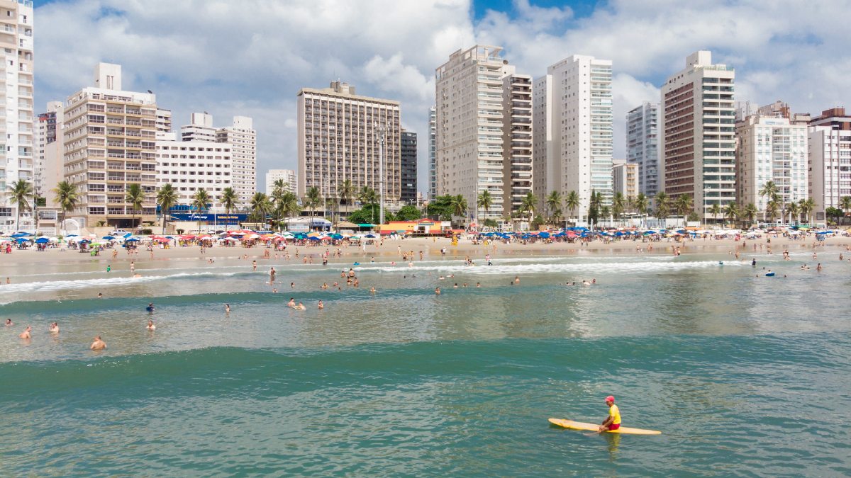 Operação Praia Segura mobilizará cerca de 1 mil bombeiros e guarda-vidas temporários (GVTs)