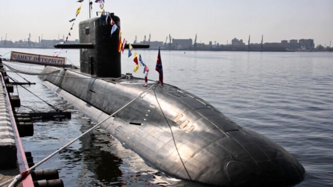 Segundo publicações especializadas russas, a quilha do navio foi batida em novembro de 2006, mas o lançamento ao mar só aconteceu em dezembro de 2022.