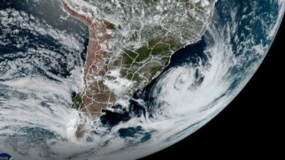 Vídeo da Nasa mostra um espiral de nuvens na região sul do Brasil