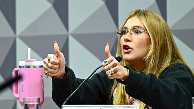 Ela aparece à frente de nomes populares como Neymar e influenciadores como Felipe Neto