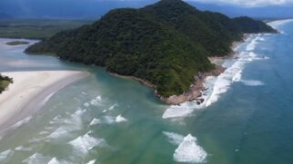 É possiivel você chegar nessa praia de trem, saiba como