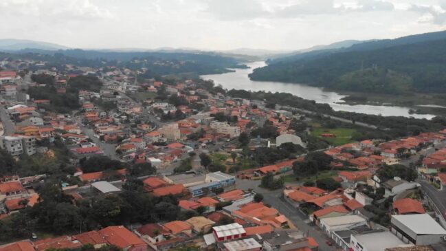 Chácaras com piscina, natureza e fácil acesso a menos de 50 km da capital fazem de Mairiporã refúgio para quem busca paz e verde