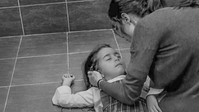 O fim de mãe tem despedidas marcantes e encerra o ciclo de violência da trama