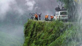 Pista estreita, neblina e desfiladeiros explicam a reputação da rodovia boliviana que ficou conhecida como Estrada da Morte