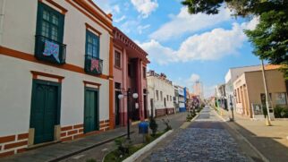 Com clima ameno, turismo rural e produção em larga escala, o destino perto da capital atrai quem busca tranquilidade, natureza e boa comida.