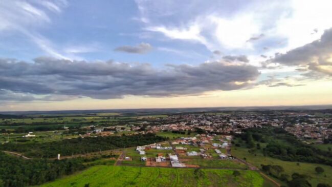 No Triângulo Mineiro, município combina vida tranquila, clima de interior e uma produção de abacaxi que ganhou destaque no País