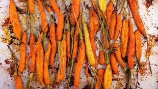 Manchas escuras em alimentos indicam contaminação e exigem atenção para evitar intoxicações