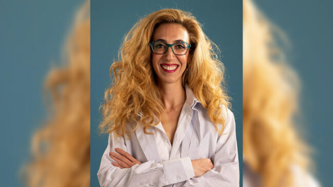 A influencer e empresária Chantal Kopenhagen Goldfinger segue em evidência ao transformar a GoldKo em um verdadeiro fenômeno digital e de consumo