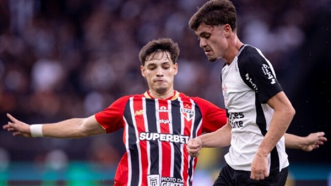 No clássico Majestoso, o Corinthians não brilhou contra o São Paulo mesmo jogando em casa, mas arrancou um empate nos minutos finais