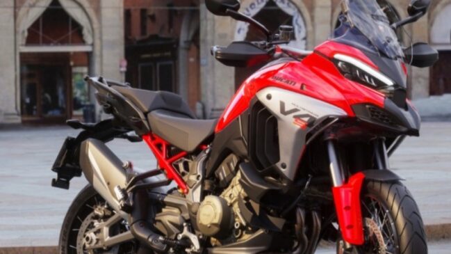 Modelo venceu o prêmio 'Moto de Ouro', da revista Motociclismo, na categoria 'Crossover'