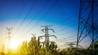Novo gerador usa água como parte do circuito e reduz peso e custo, abrindo caminho para energia limpa em dias chuvosos