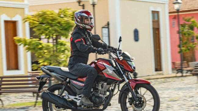 Honda responde por 77,2% das motos utilizadas no trabalho por aplicativo, ante 14,7% da Yamaha e 6,2% da Shineray