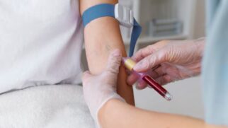 Garota estava com um quadro de aplasia medular, doença rara em que a medula óssea diminui ou para de produzir células sanguíneas