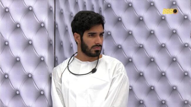 Ricardinho, jogador profissional de futebol freestyle, é o primeiro eliminado do Quarto Branco
