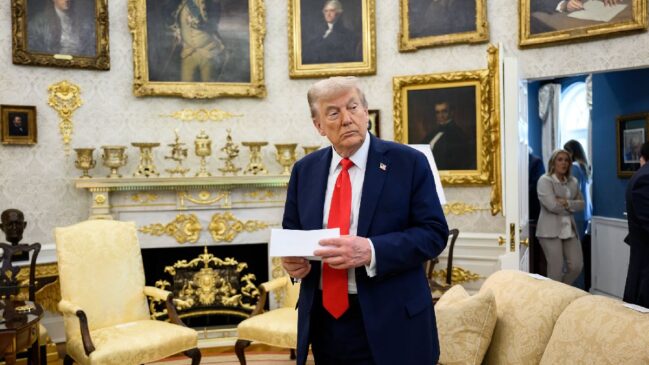'Tarifaço' imposto pelo presidente Donald Trump pode ter efeitos diretos no bolso do brasileiro