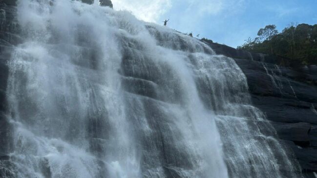Cachoeira Carlos Euler impressiona por tamanho e imponência