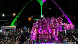 Ao todo, a promoção vai sortear até 12 pares de ingressos para o Desfile das Escolas de Samba Campeãs