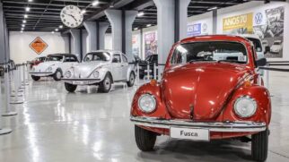 Em comemoração ao Dia Nacional do Fusca, o evento reúne ao menos 20 modelos do veículo na concessionária Volkswagen Germânica