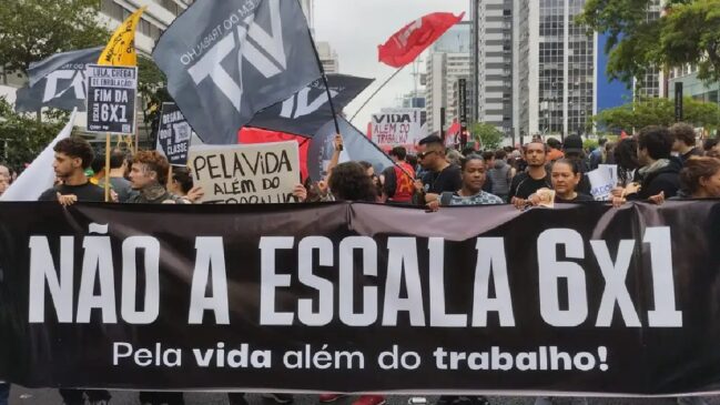 PEC do trabalho flexível avança e pode mudar pagamento por hora na CLT
