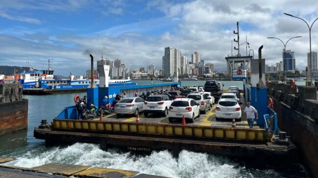 Verão tem alta no litoral de São Paulo com crescimento de turistas e movimentação da economia