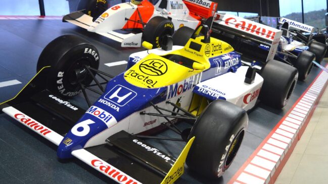Mais antigo em exposição é o Mercedes-Benz W196 ("Flecha de Prata")
