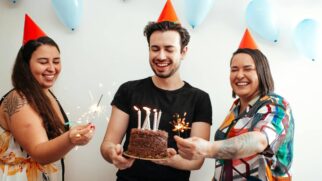 Datas comemorativas famosas foram moldadas por marketing, cultura e mudanças sociais