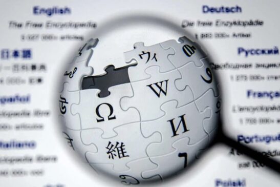 Wikipédia faz 25 anos e revela como lida com a inteligência artificial