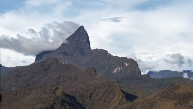 No coração da floresta amazônica, o Pico da Neblina combina trilha desafiadora, temperaturas baixas e presença humana tradicional