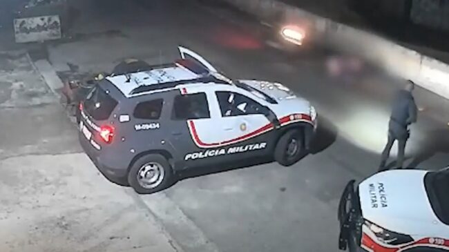 Momento do atropelamento do policial militar na zona norte de São Paulo