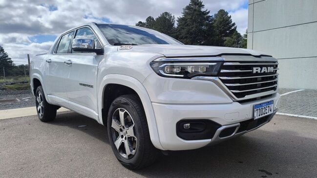 Na linha 2025, a Rampage ganhou mais poder com a chegada do novo motor 2.2 Turbodiesel, que equipa a versão avaliada Laramie