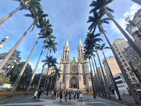 Para quem deseja gastar pouco e ainda sim aproveitar a cidade, cinco exposições gratuitas em São Paulo estão listadas aqui