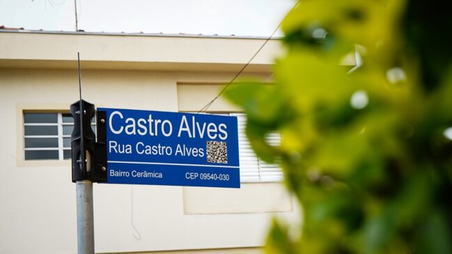 Rua Castro Alves já recebeu o QR Code