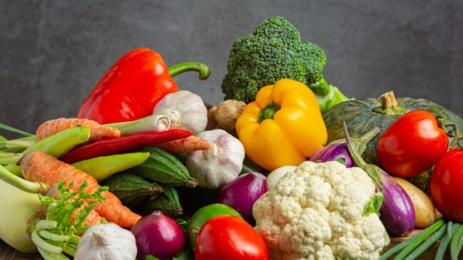 Com o avanço das pesquisas, a alimentação baseada em vegetais ganha espaço não apenas como opção ética ou ambiental, mas como estratégia de saúde pública.