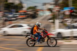 Nova lei já está em vigor e beneficia milhões de motociclistas no estado