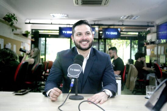 André Vasconcellos, professor da Trevisan Escola de Negócios, concedeu entrevista exclusiva na sede da Gazeta, em Moema, na zona sul da capital paulista