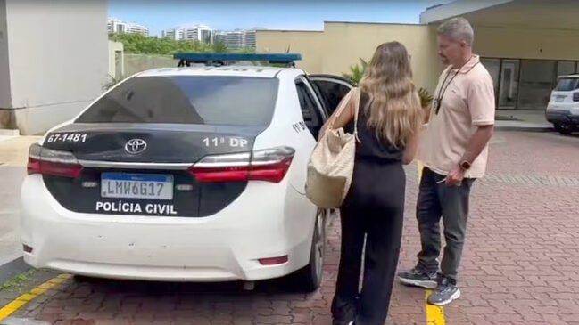 Ela foi detida em Vargem Pequena, na zona sudoeste, e levada para a 11ª Delegacia de Polícia (Rocinha)