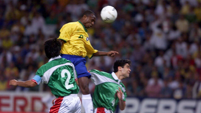 Os números e a história mostram que Edílson teve aparições relevantes dentro do esquema de Luiz Felipe Scolari para o sucesso do Brasil no PentaEdílson