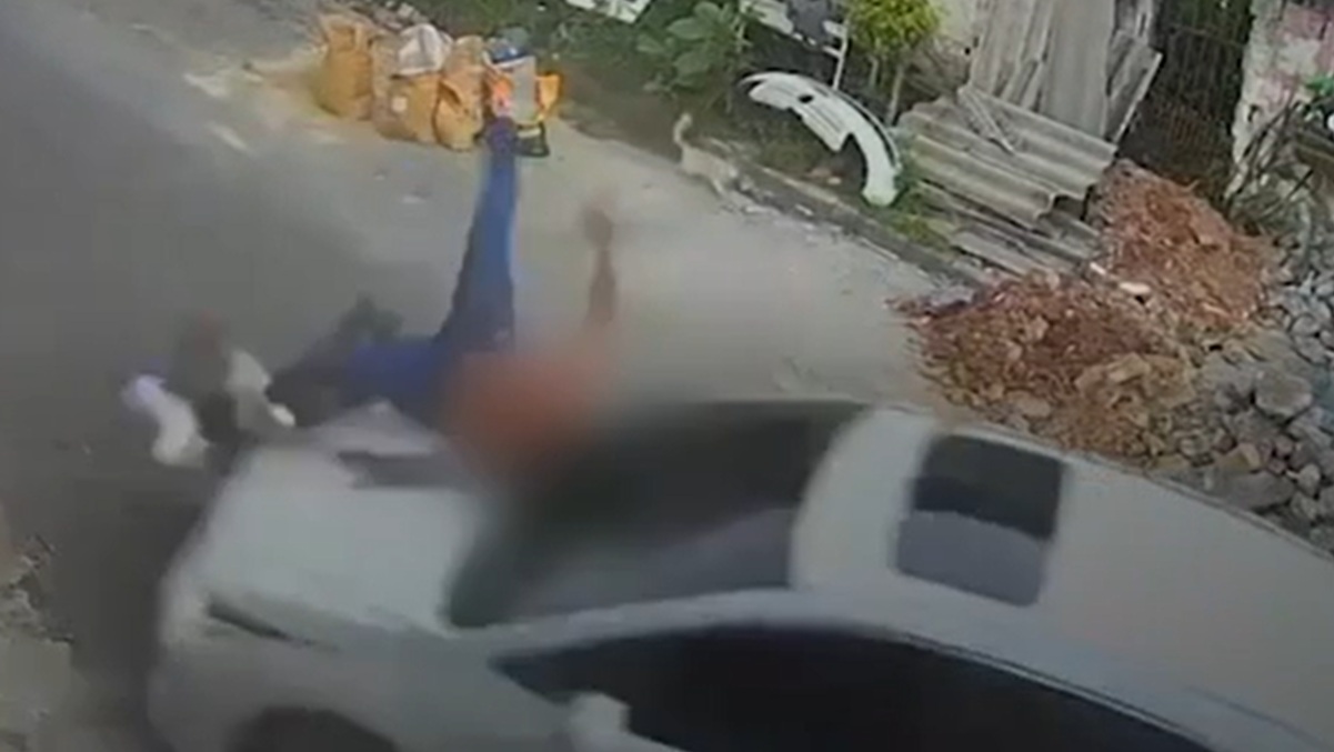 Imagens registraram momento em que vereadora atropelou namorado