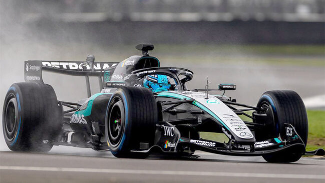 Ferrari (melhor tempo absoluto de Lewis Hamilton) e Mercedes (maior número de voltas completados por George Russell) conseguiram rodar de forma consistente