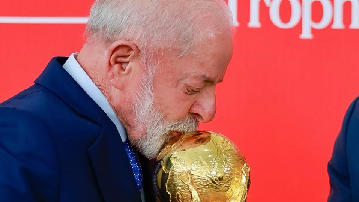 Segundo o chefe de Estado, o técnico italiano reforçou que só vai convocar jogadores 100% fisicamente