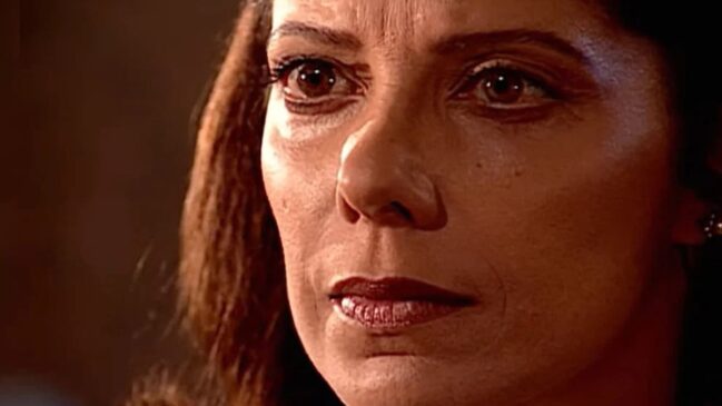 Josué demonstra carinho com Janete