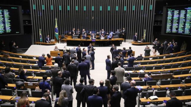 Proposta foi aprovada na sessão do Plenário da Câmara dos Deputados