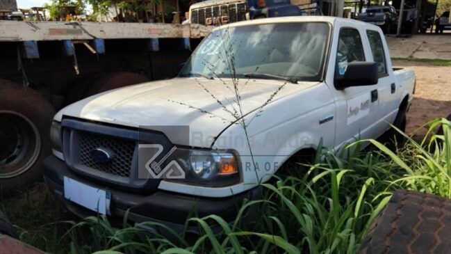 A Ford Ranger XL 13P é um dos destaques do Leilão