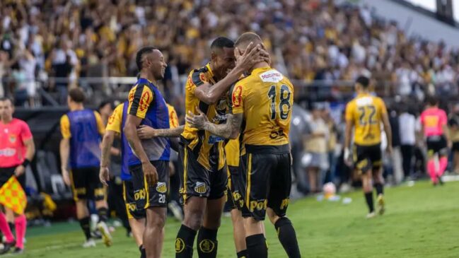 Novorizontino marcou com Rômulo e Léo Naldi contra o Santos, em duelo que classificou o time para a semifinal