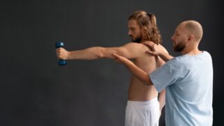Especialista ressalta importância da Fisioterapia tem para quem pratica musculação