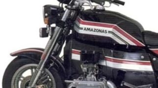 O primeiro modelo de produção foi a Amazonas AME 1600 Turismo Luxo e, de fato, tratava-se da primeira motocicleta do planeta a contar com marcha à ré