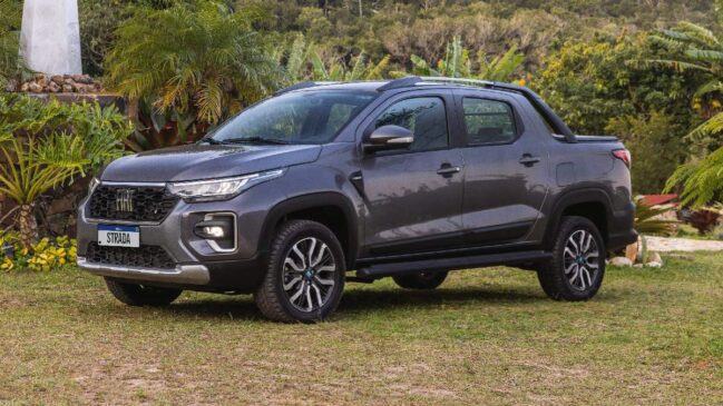 A Fiat ficou à frente da alemã Volkswagen, com 25.737 emplacamentos e 15,5% de "market share", da norte-americana General Motors (16.164 e 9,9%